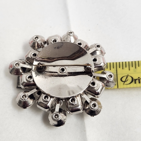 Vintage rhinestone Starburst pin 2" lots of SPARKLE ✨️ 💖 - Picture 5 of 6